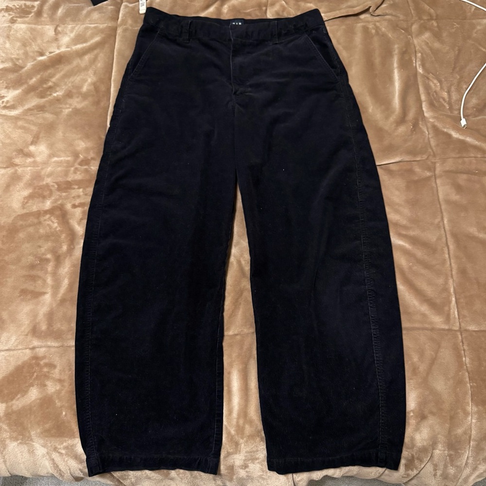 GAP 365 High Rise Corduroy Tapered Ankle Trouser